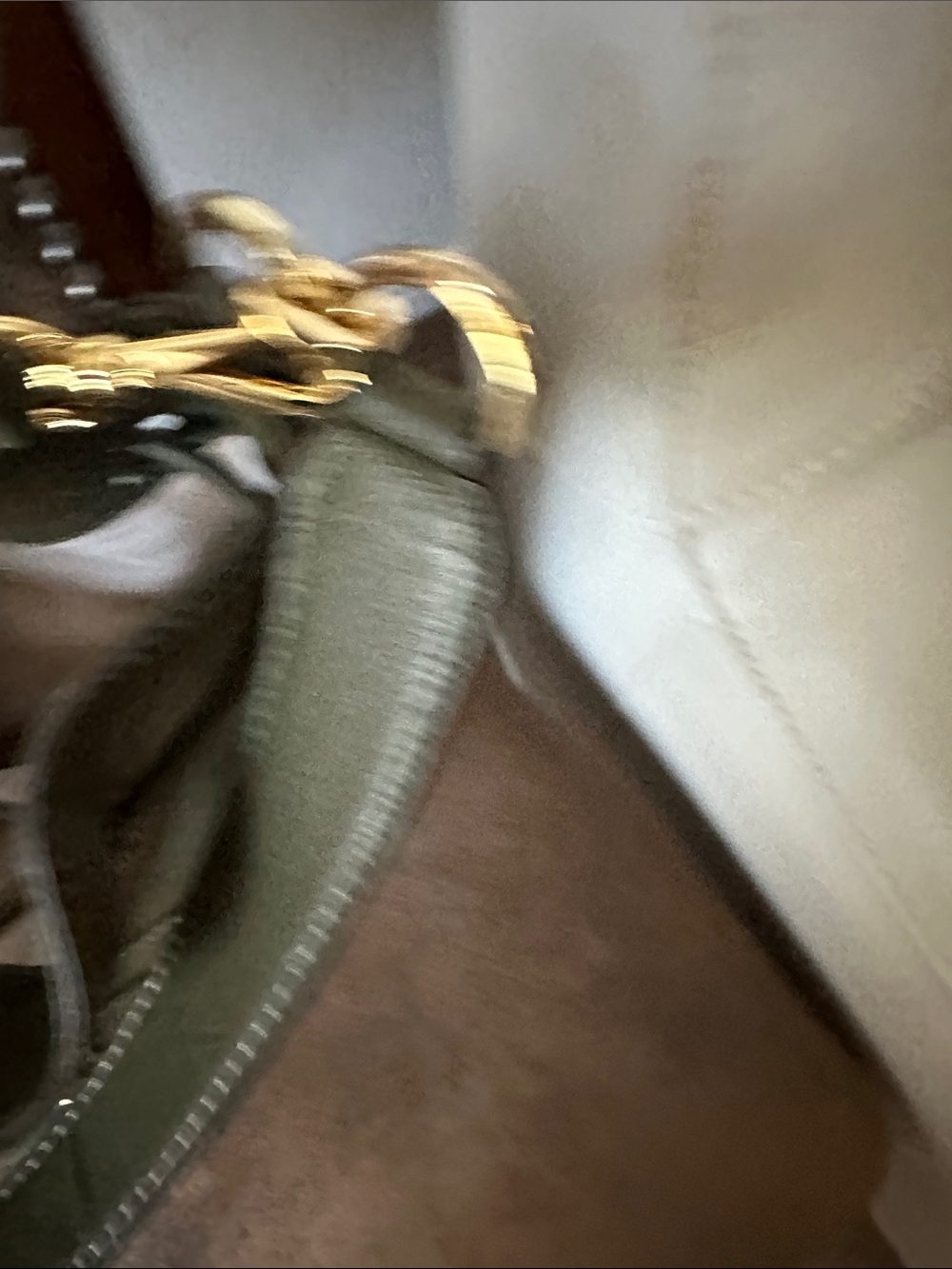 Lauren Ralph Lauren Green Leather Drawstring Bucket Shoulder Bag Gold Hardware - Picture 8 of 15